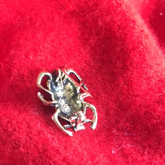 NWT Green metallic enamel scarab brooch/pin in goldtone, for scarf, hat, coat OS - Picture 9 of 12